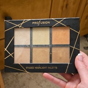 Profusion Cosmetics Studio Highlight Palette - Gold and Tan Shades